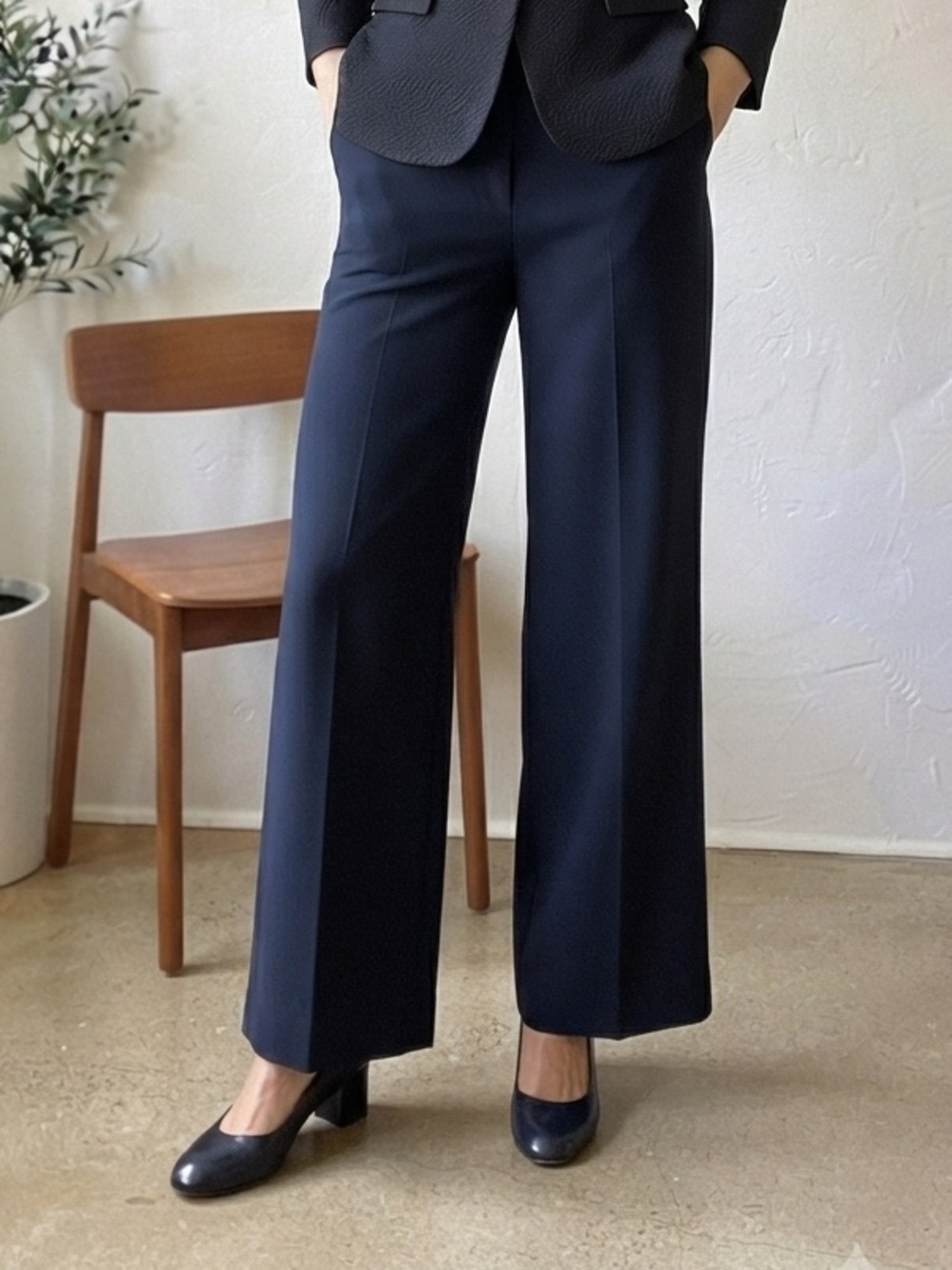 Barneys New York Womens Navy Blue Dress Pants Trousers Made in Romania Size 8